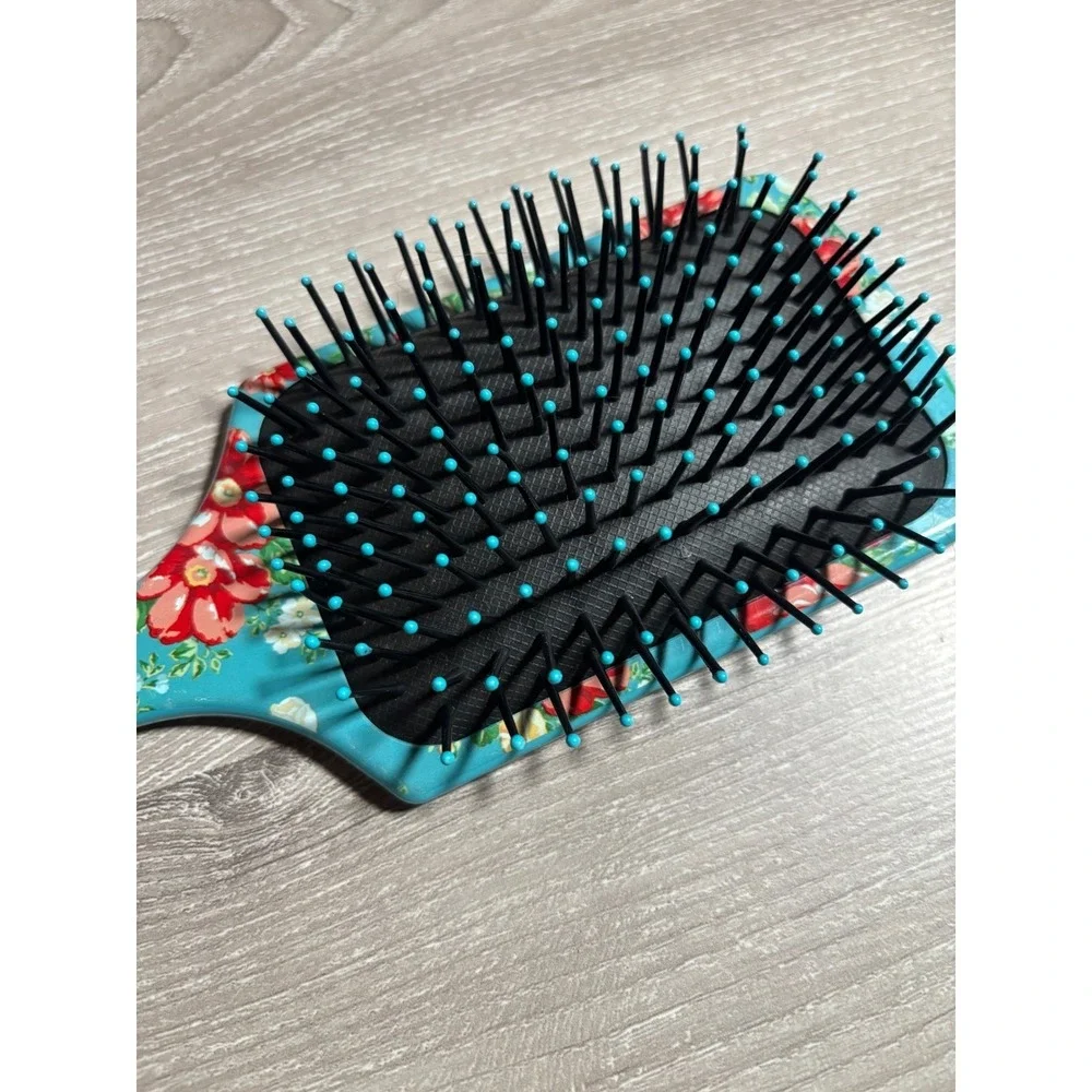 The Pioneer Woman Floral Paddle Hair Brush cottagecore Rose Detangling Tool